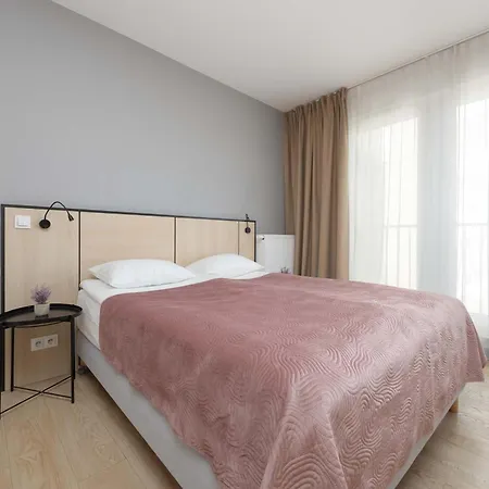 דירה Bright With Air Conditioning Close To The Metro Station And Pge By Renters ורשה